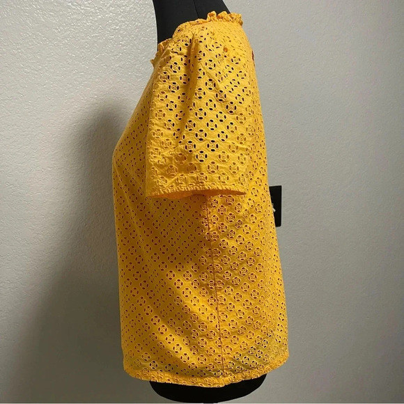 J.Crew Eyelet puff-sleeve top SMALL - Picture 3 of 5